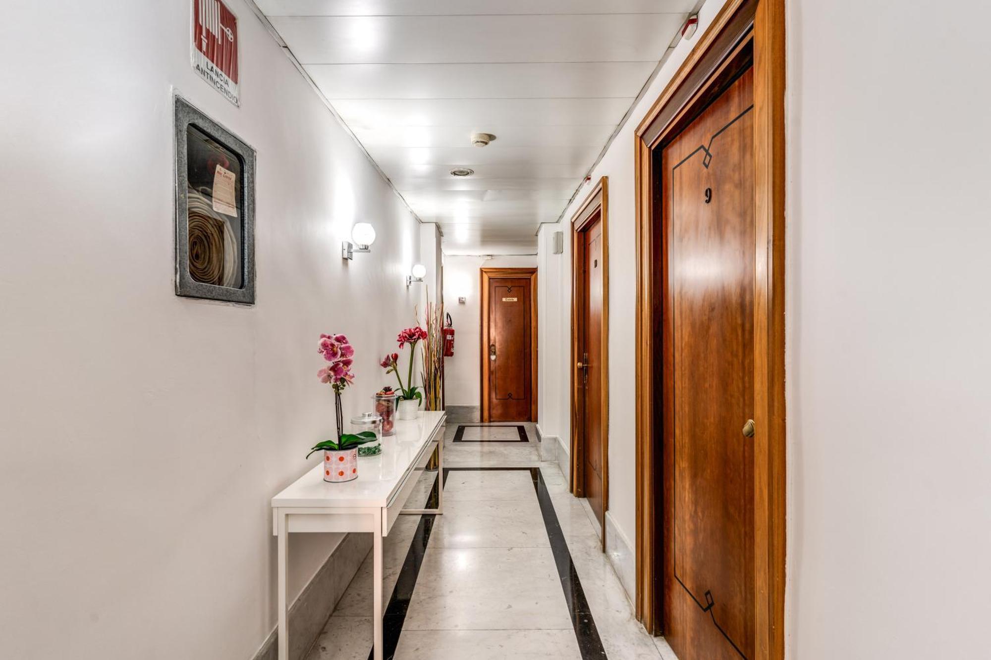 Hotel Max Rome Bagian luar foto