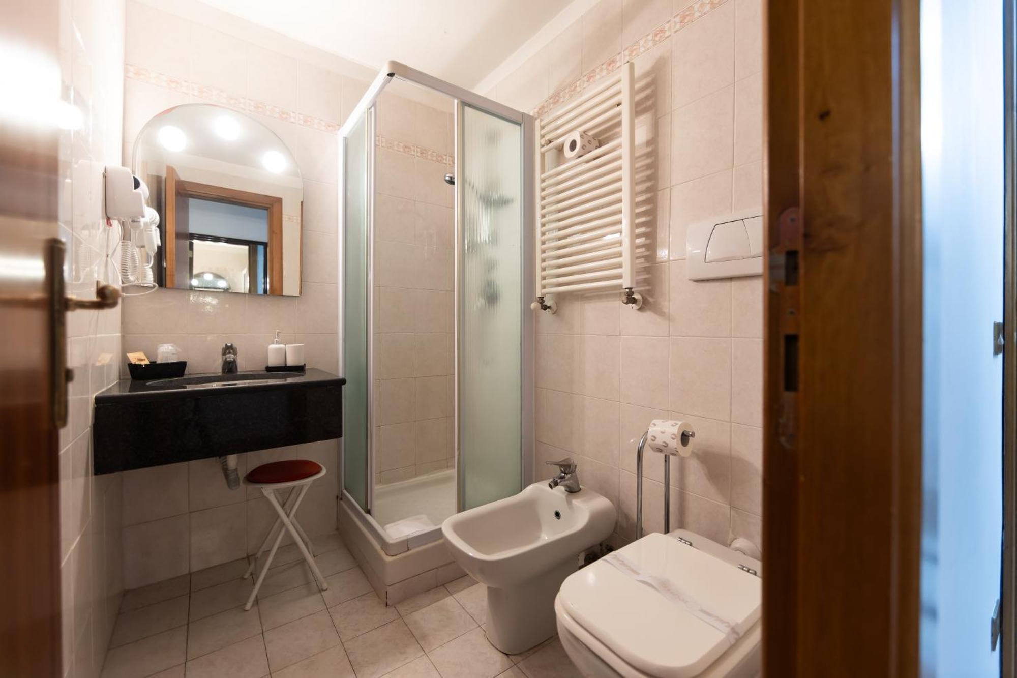 Hotel Max Rome Bagian luar foto