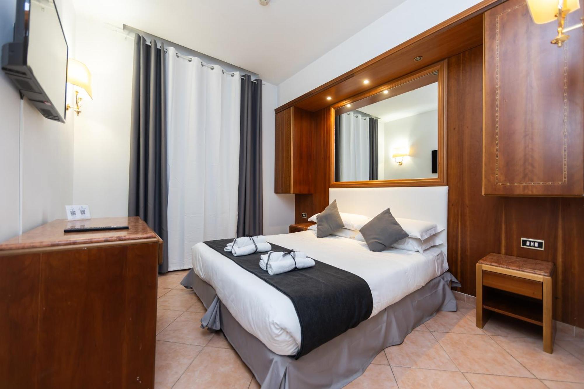 Hotel Max Rome Bagian luar foto