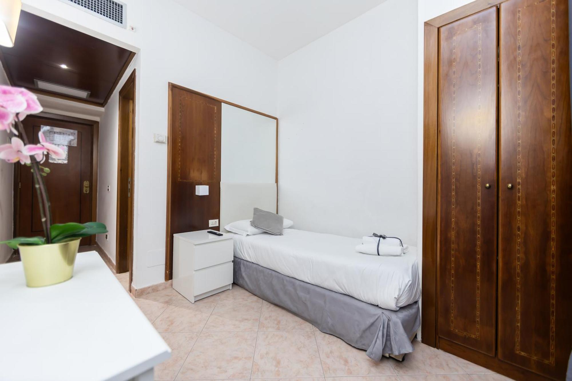 Hotel Max Rome Bagian luar foto