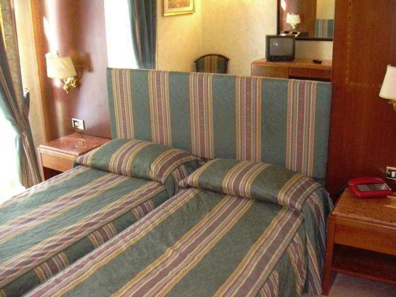 Hotel Max Rome Bagian luar foto