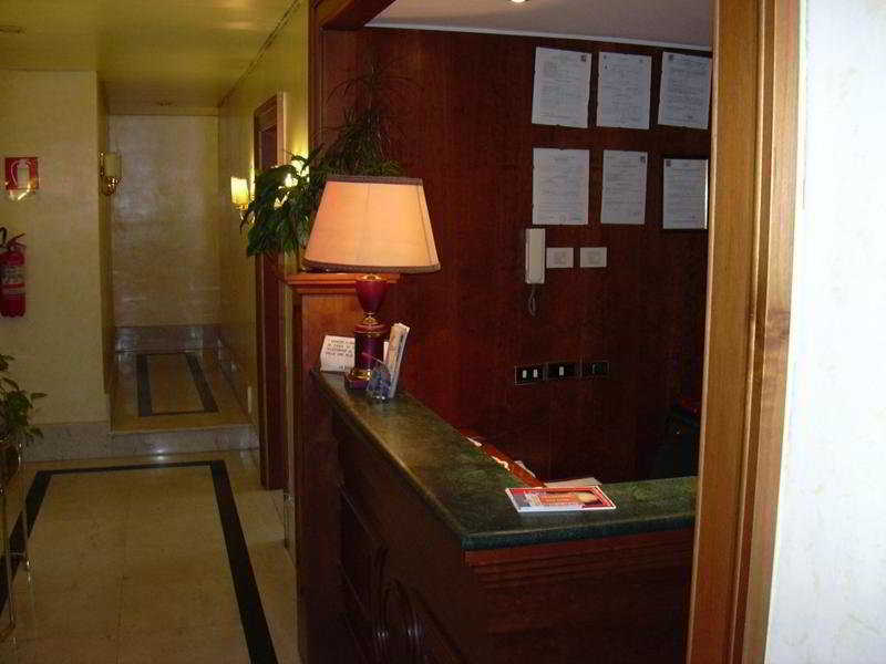 Hotel Max Rome Bagian luar foto